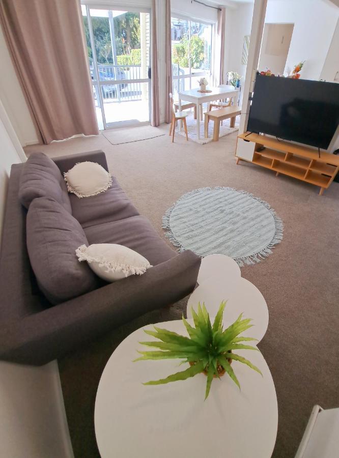 Family Friendly 3Br Flat - 3Min Walk To The Beach - Self Contained Auckland Exterior photo
